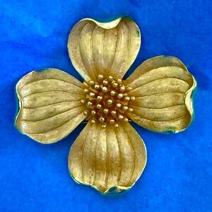 Trifari Gold Tone Dogwood Bloom brooch